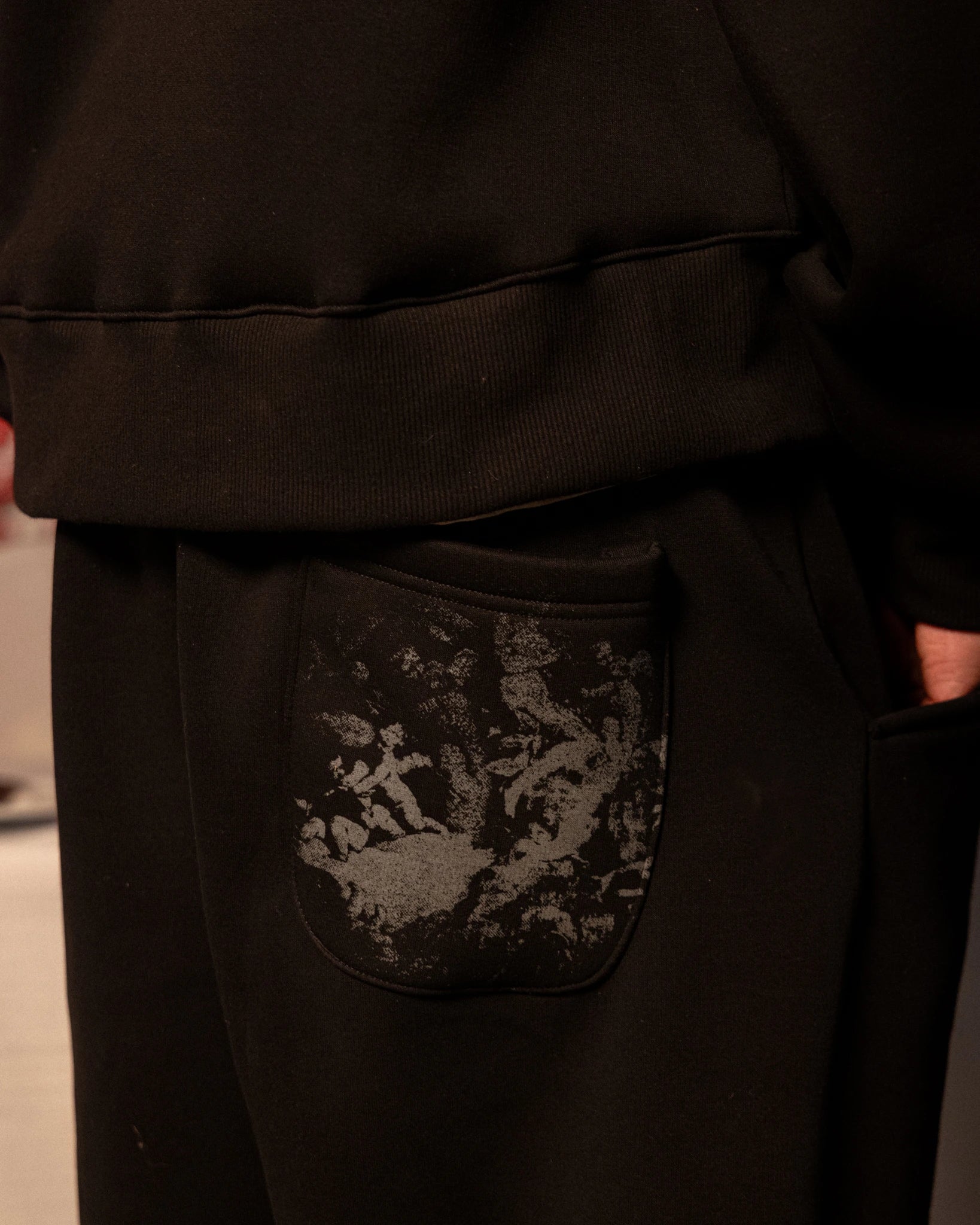 OBSIDIAN SWEATPANTS